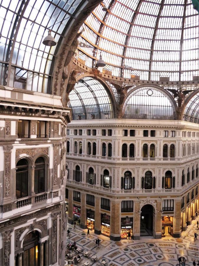 Domus Sibyllina, Galleria Umberto I Napoli Exterior foto