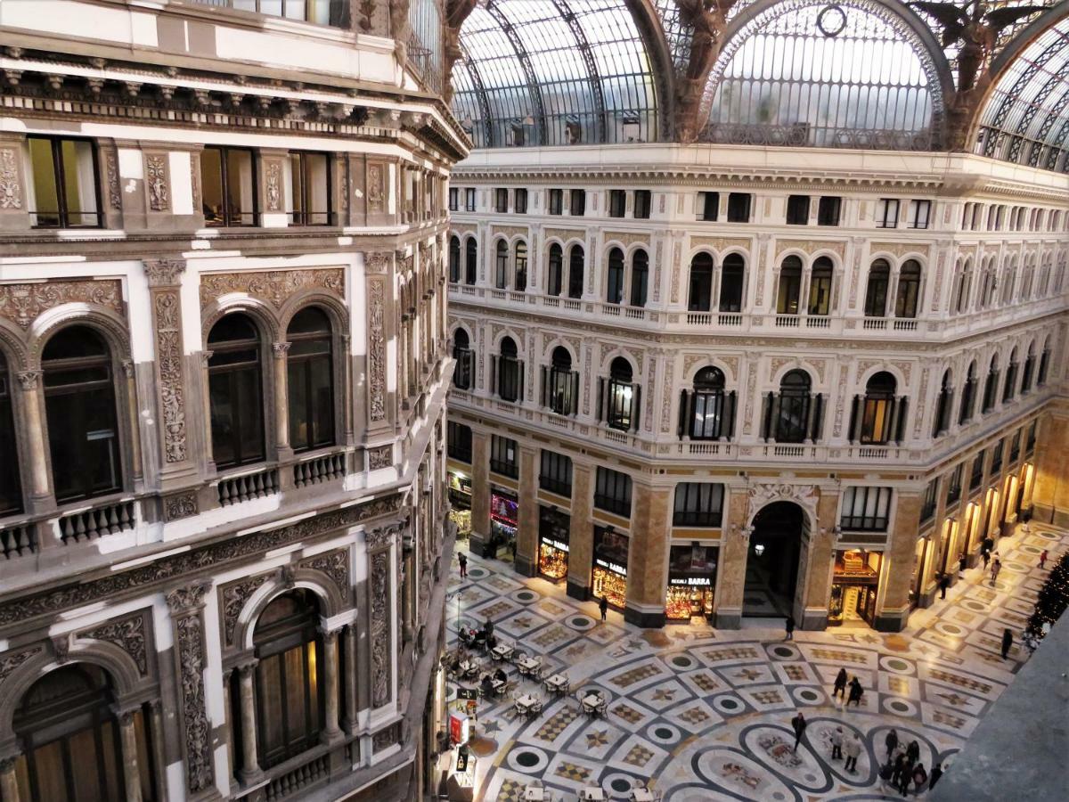 Domus Sibyllina, Galleria Umberto I Napoli Exterior foto