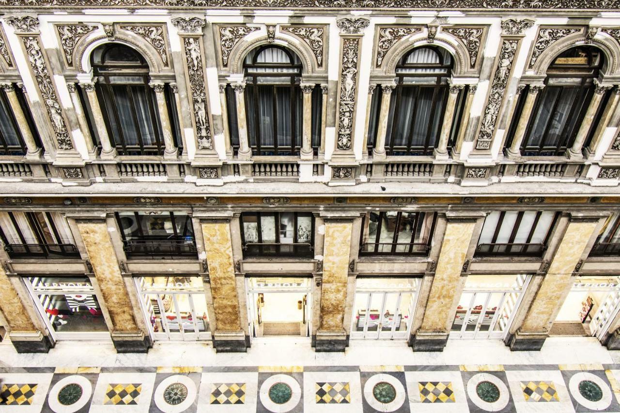 Domus Sibyllina, Galleria Umberto I Napoli Exterior foto